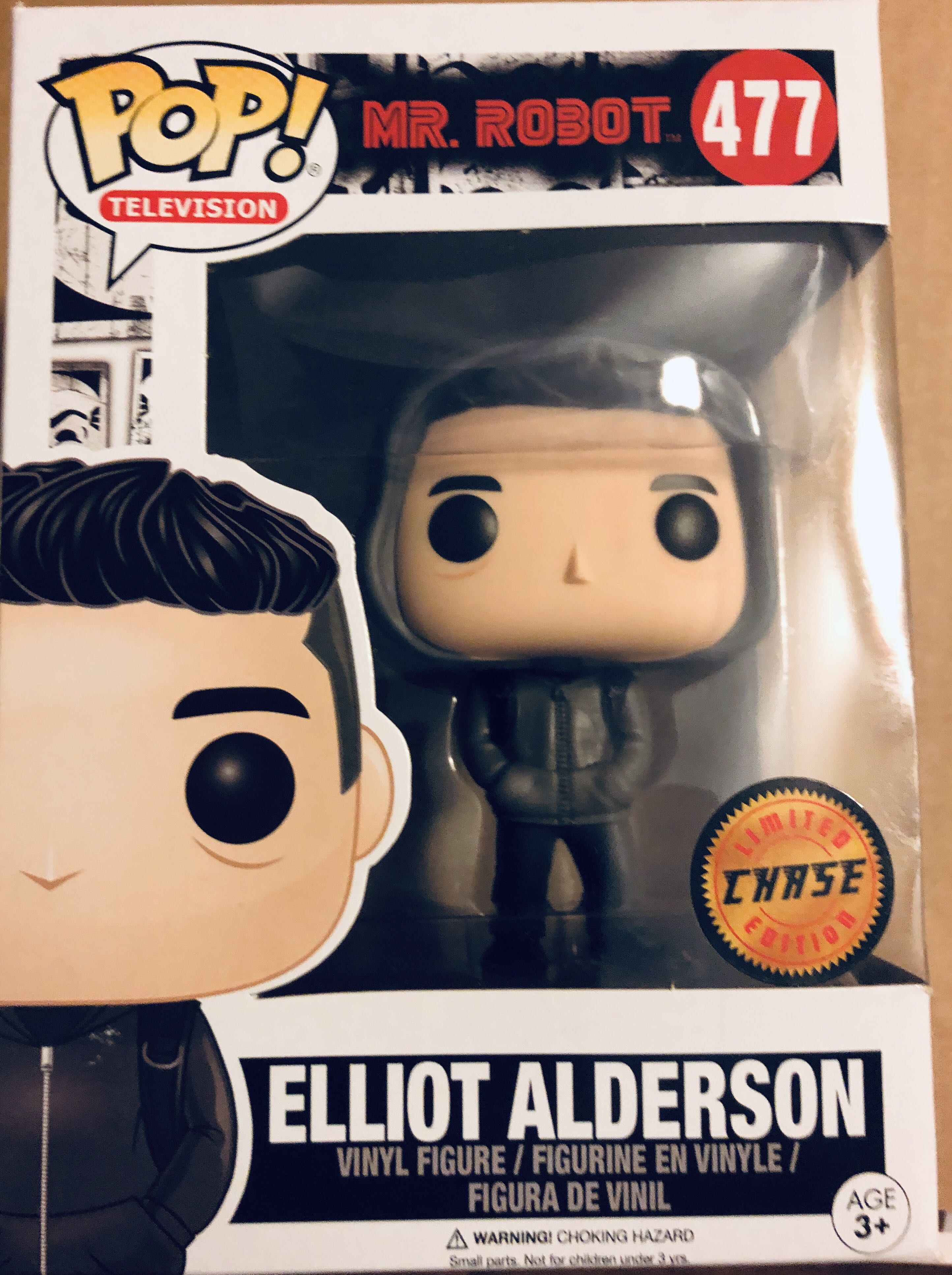 Elliot Alderson  vinyl figure collectible [Barcode 849803098773] - Main Image 3