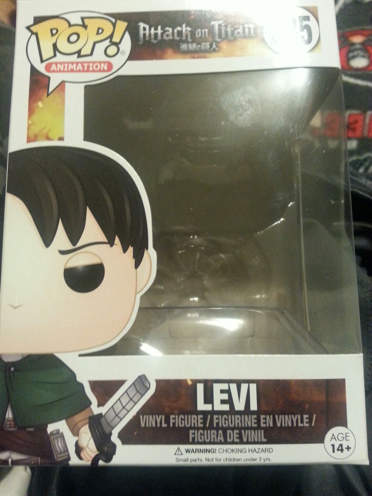 Levi - Attack on Titan vinyl figure collectible [Barcode 889698141963] - Main Image 2