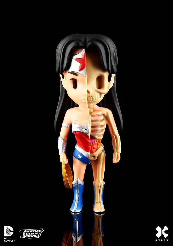 Wonder Woman (New 52) - DC Universe vinyl figure collectible - Main Image 2