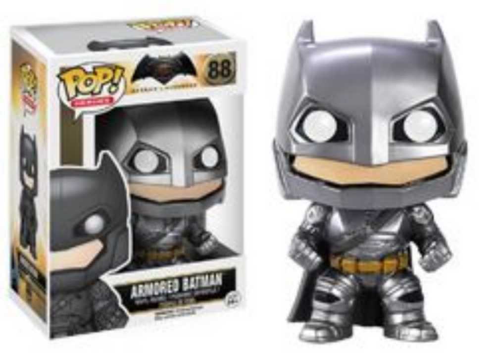 Batman Vs. Superman - Batman Armored - DC Universe vinyl figure collectible - Main Image 2