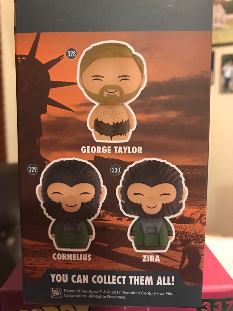 Zira - Planet of the Apes vinyl figure collectible [Barcode 889698138246] - Main Image 2