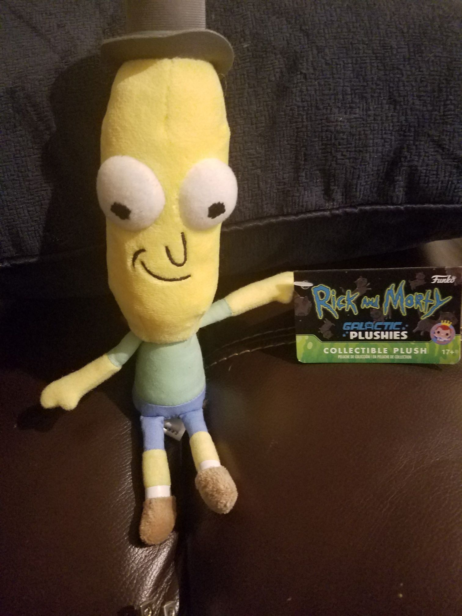 Mr. Poopy Butthole  vinyl figure collectible [Barcode 889698129381] - Main Image 2