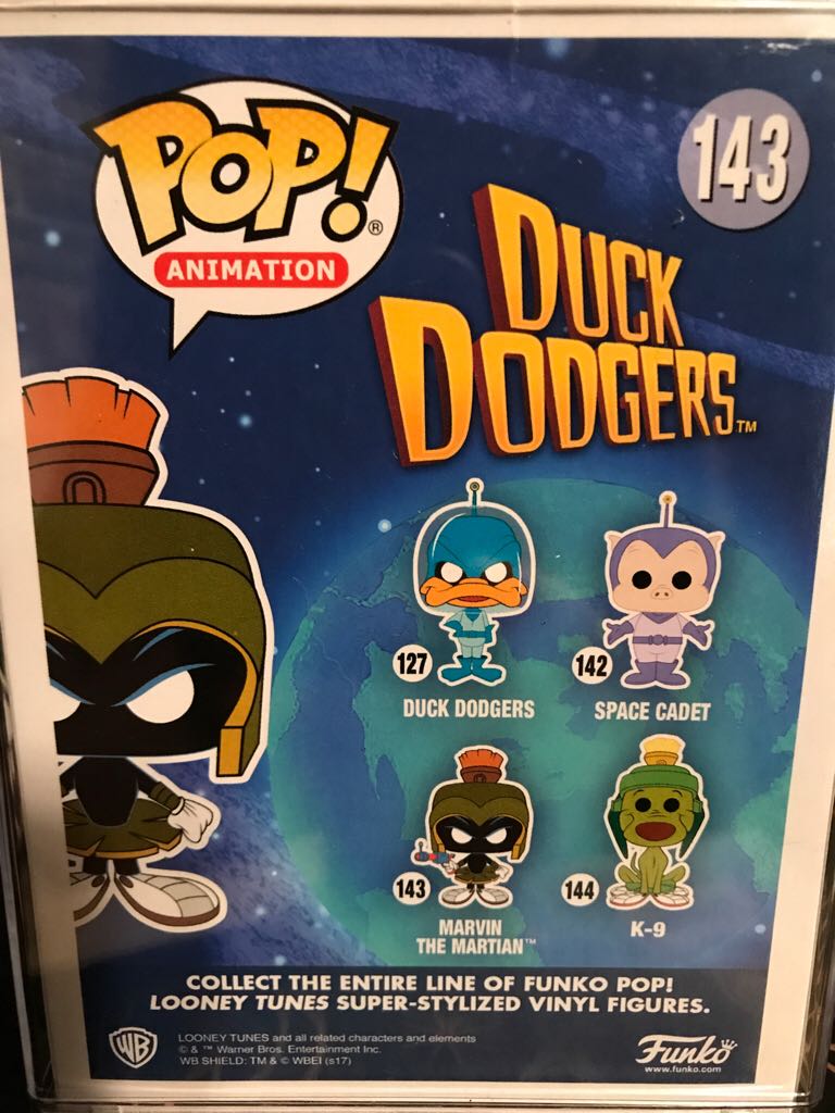 Marvin The Martian (Green)  vinyl figure collectible [Barcode 889698201001] - Main Image 2