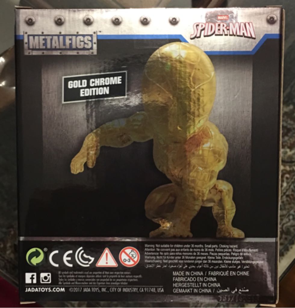 Classic Spider-Man - Marvel Universe vinyl figure collectible [Barcode 801310992395] - Main Image 2