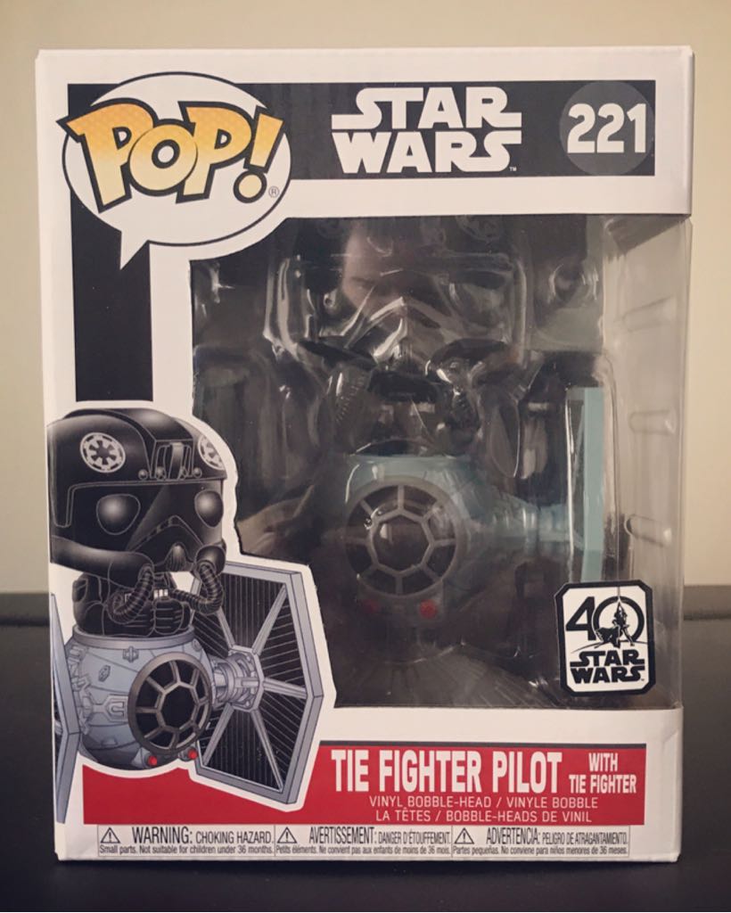 Star Wars #221 TIE Fighter Pilot With TIE Fighter - Star Wars vinyl figure collectible - Main Image 2