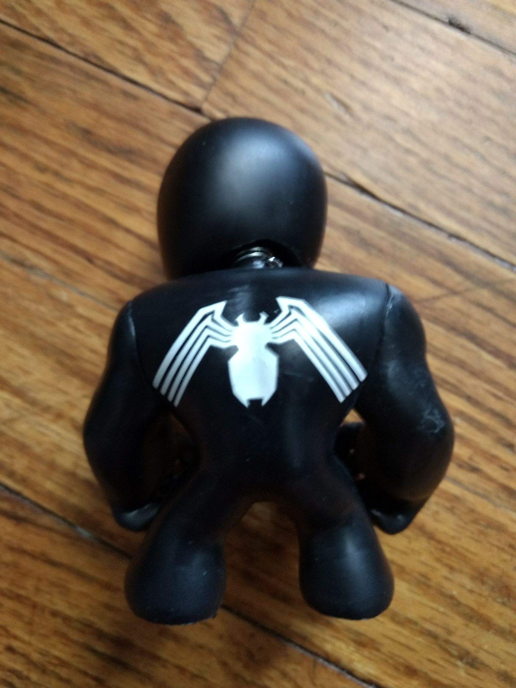 Venom - Spider-Man vinyl figure collectible - Main Image 2