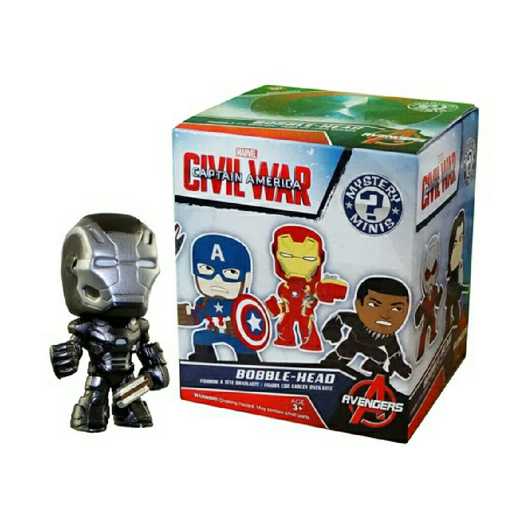 War Machine - Iron Man vinyl figure collectible [Barcode 849803074807] - Main Image 2