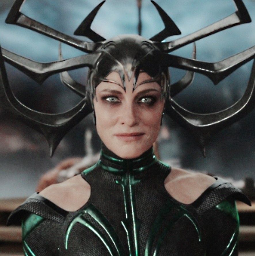 Thor: Ragnarok: Hela - Thor vinyl figure collectible [Barcode 889698137683] - Main Image 4