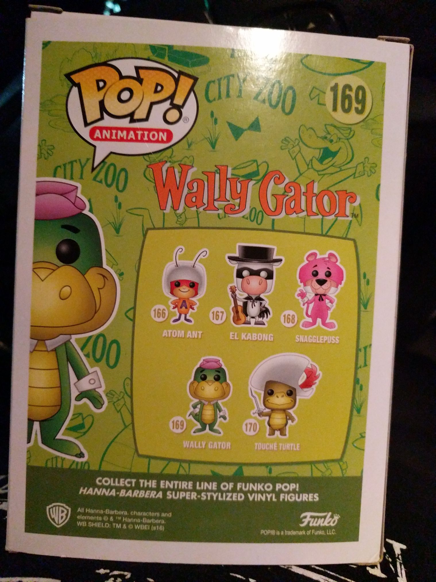 Walley Gator  vinyl figure collectible - Main Image 2