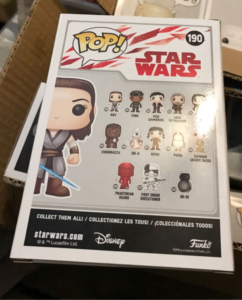Rey - Star Wars vinyl figure collectible [Barcode 889698147439] - Main Image 2