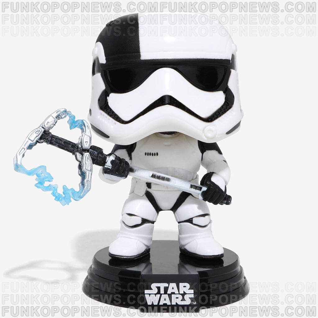 First Order Executioner - Star Wars vinyl figure collectible [Barcode 889698147491] - Main Image 2