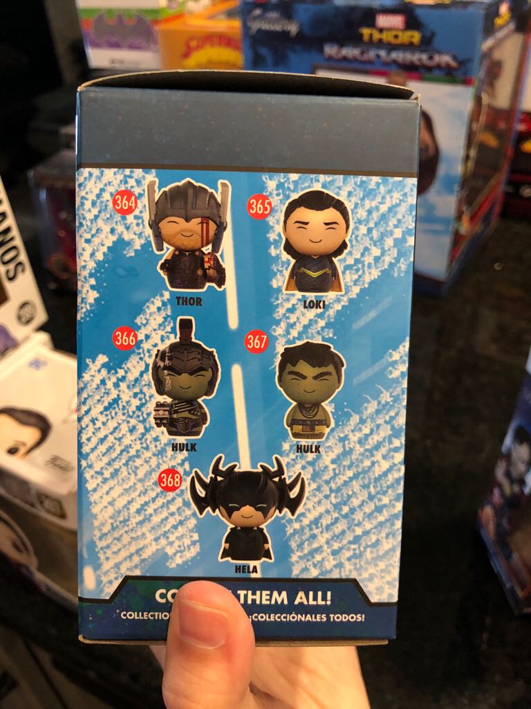 Loki  vinyl figure collectible [Barcode 889698137775] - Main Image 2