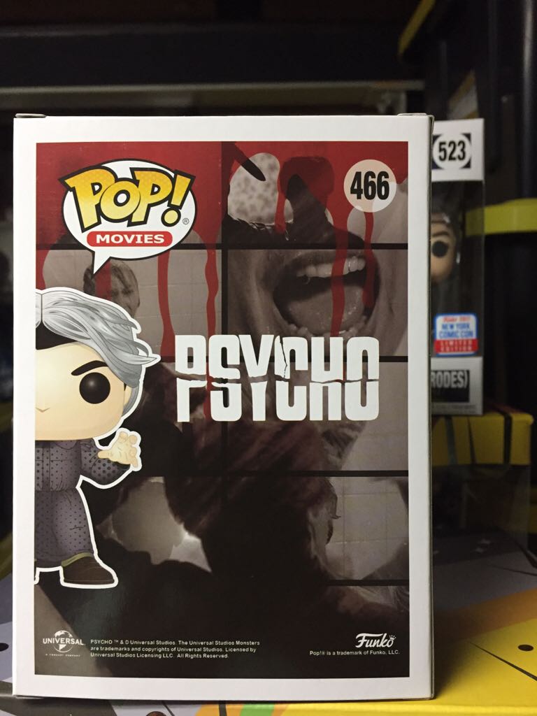 Norman Bates  vinyl figure collectible [Barcode 889698215176] - Main Image 2