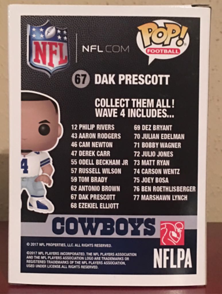 Dak Prescott - NFL vinyl figure collectible [Barcode 889698201537] - Main Image 2