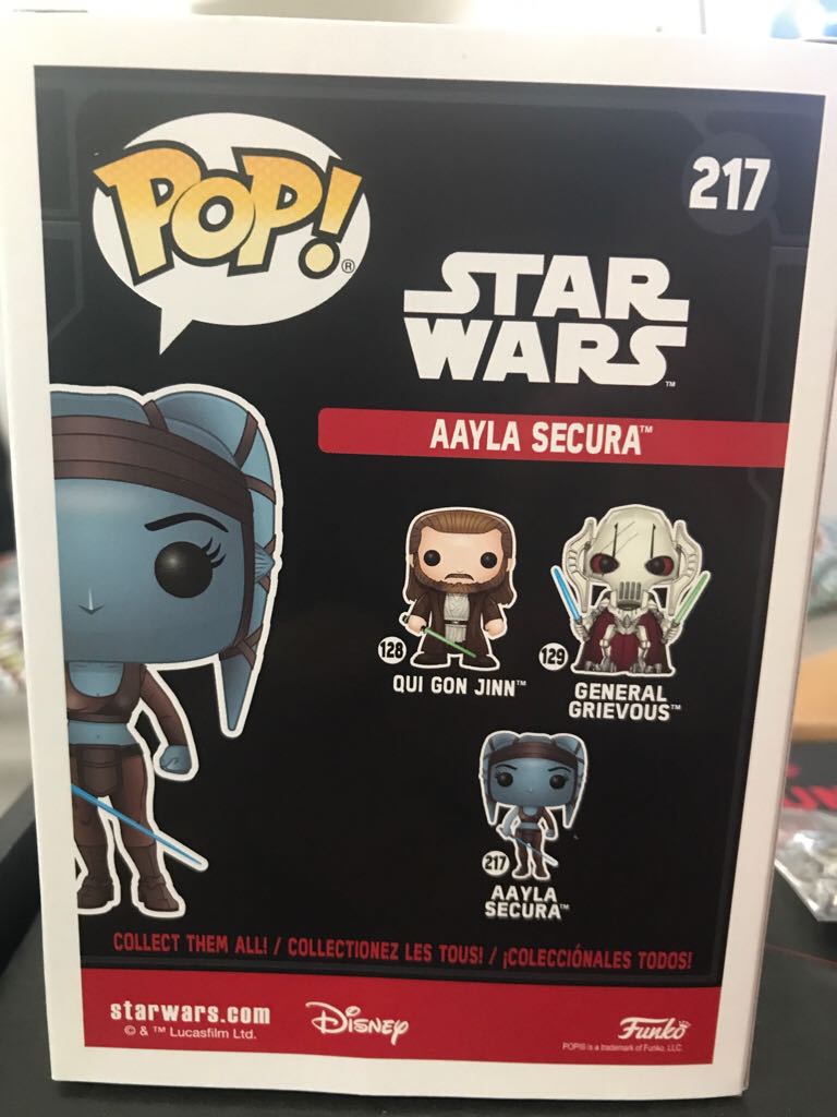 Aayla Secura - Star Wars vinyl figure collectible - Main Image 2