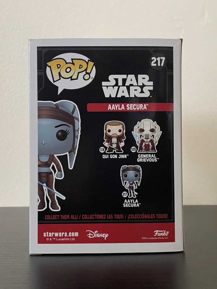 Aayla Secura - Star Wars vinyl figure collectible - Main Image 4