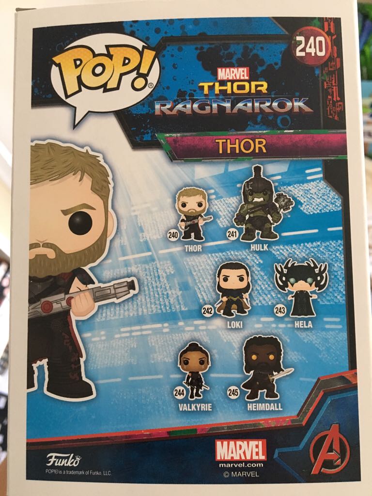 Thor - Marvel Universe vinyl figure collectible - Main Image 2