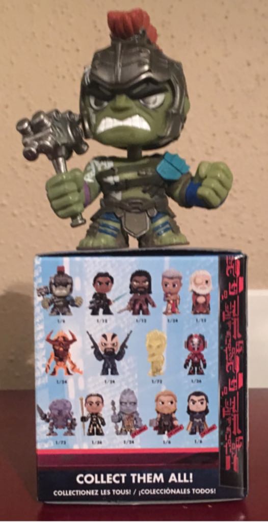 Hulk  vinyl figure collectible [Barcode 889698212007] - Main Image 2