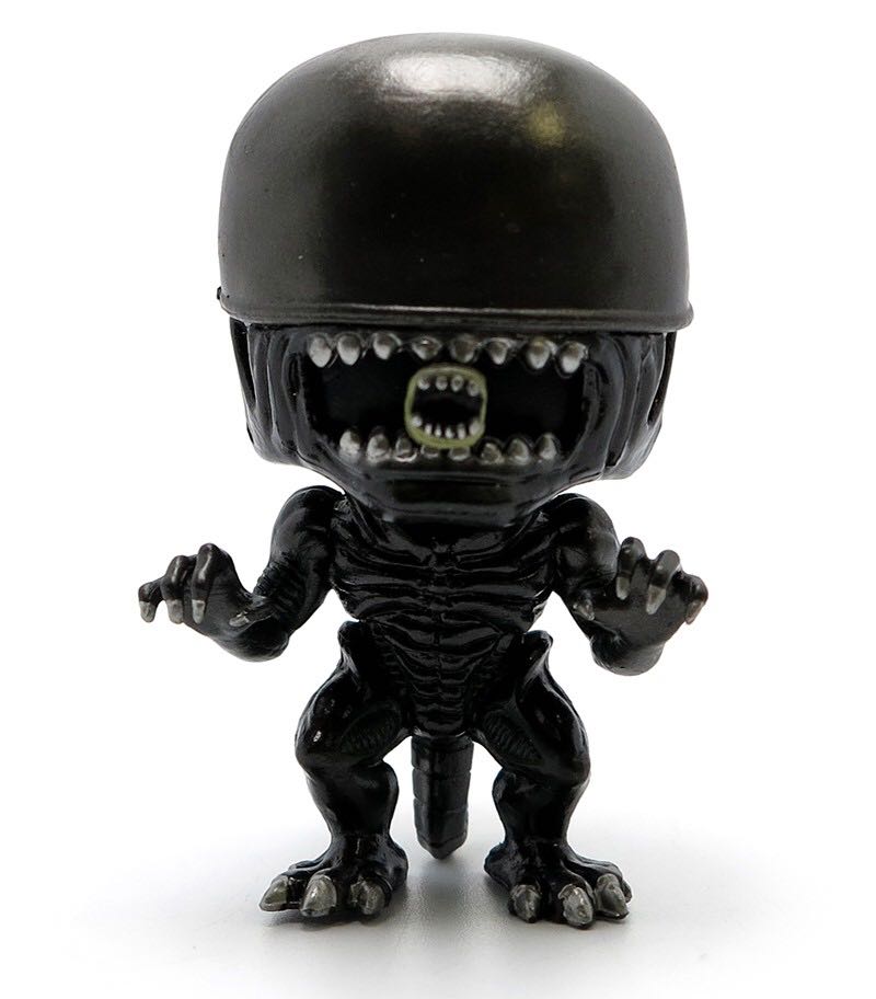 Alien - Alien vinyl figure collectible - Main Image 2