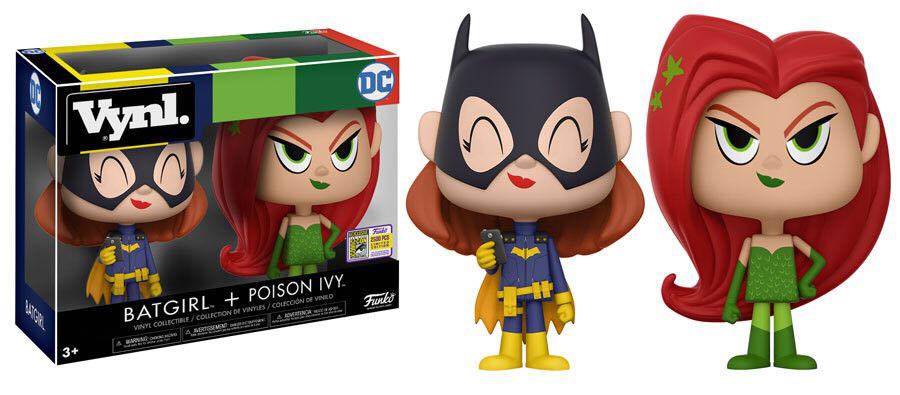 Batgirl - DC Universe vinyl figure collectible - Main Image 2
