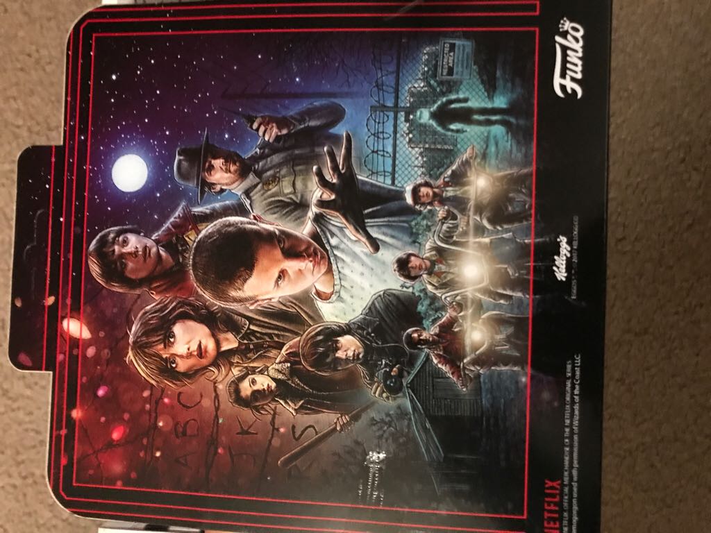 Eleven, Lucas, Mike - Stranger Things vinyl figure collectible [Barcode 889698208338] - Main Image 2