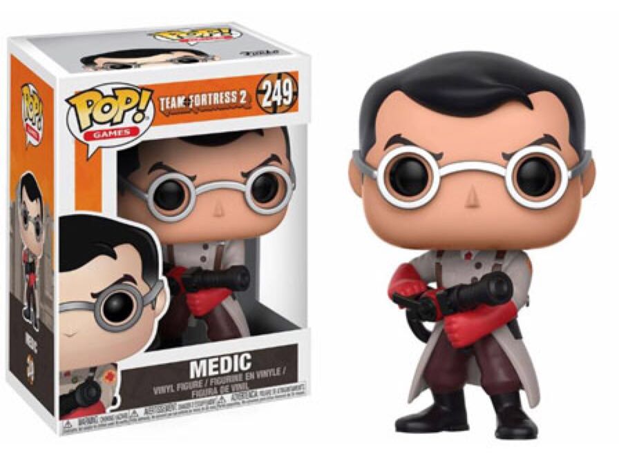 Medic  vinyl figure collectible [Barcode 889698210386] - Main Image 2