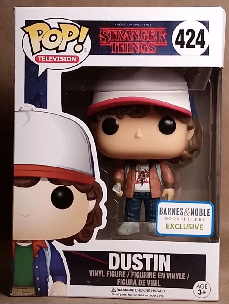 Dustin (B & N) - Stranger Things vinyl figure collectible - Main Image 2