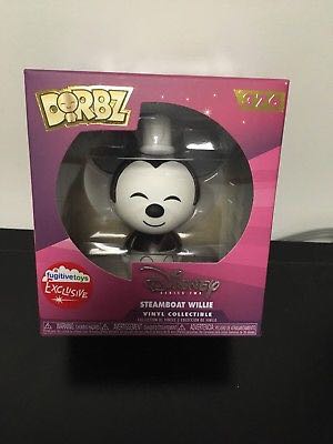 Steamboat Willie - Disney vinyl figure collectible [Barcode 889698212328] - Main Image 2