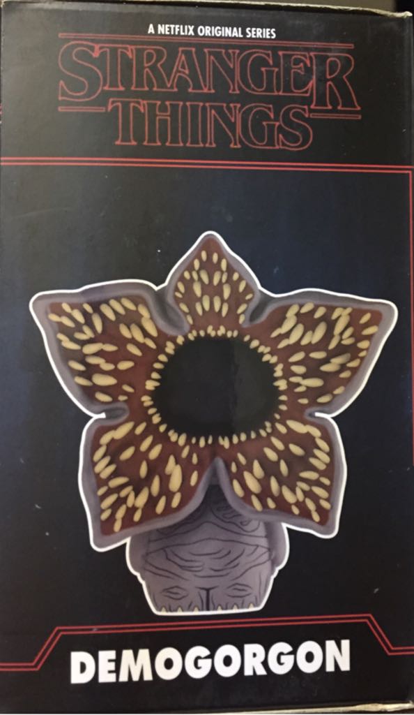 Demogorgon - Stranger Things vinyl figure collectible [Barcode 889698217958] - Main Image 2