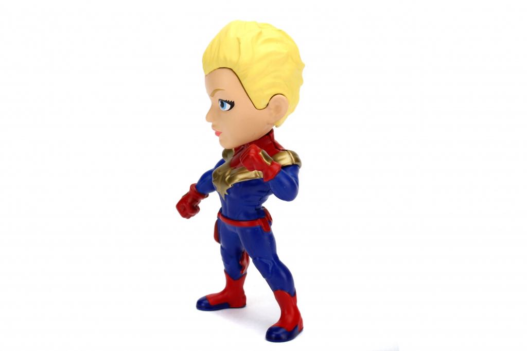 Captain Marvel - Marvel Universe vinyl figure collectible [Barcode 801310980927] - Main Image 2