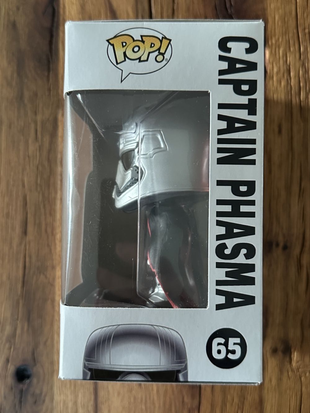 Captain Phasma (The Last Jedi) - Star Wars vinyl figure collectible [Barcode 889698147392] - Main Image 4