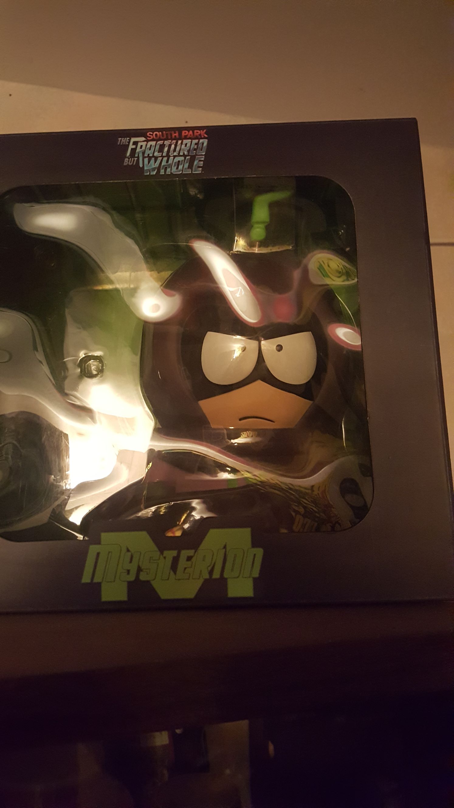South Park: The Fractured But Whole - Mysterion 6 Inch / 18.8 Cm Figurine  vinyl figure collectible [Barcode 3307215961148] - Main Image 2