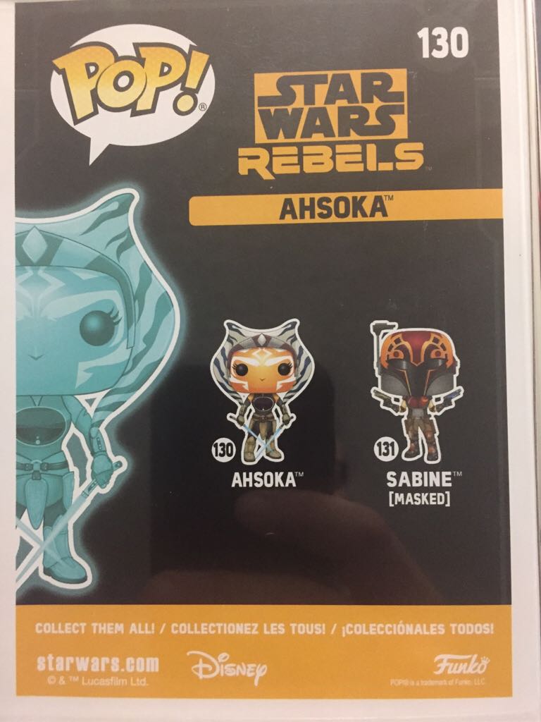 Ahsoka Holographic - Star Wars vinyl figure collectible [Barcode 889698220958] - Main Image 2