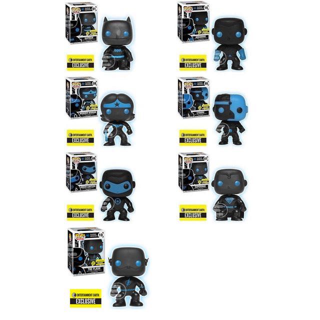 Glow In The Dark - Superman - DC: Superheroes vinyl figure collectible [Barcode 889698247474] - Main Image 2