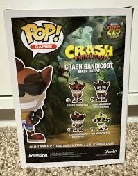Crash Bandicoot (Biker Outfit) - Crash Bandicoot vinyl figure collectible [Barcode 889698256476] - Main Image 3