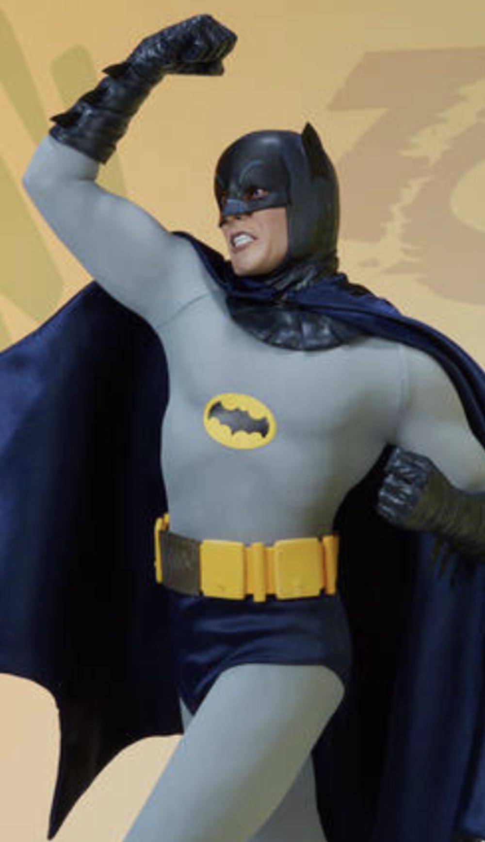 Batman - Warner Bros. vinyl figure collectible [Barcode 0830395031163] - Main Image 4