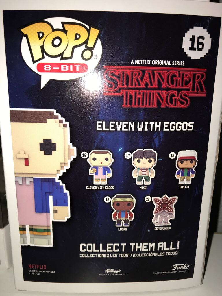 Eleven with Eggos - Stranger Things vinyl figure collectible - Main Image 2
