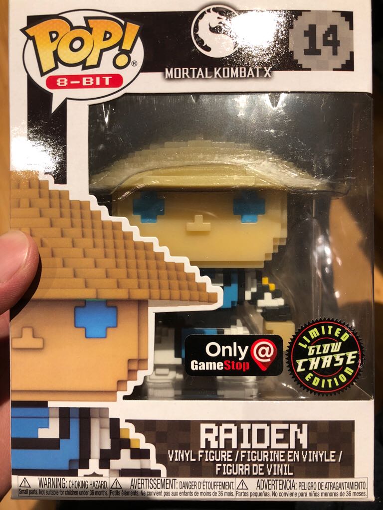 Raiden (8-Bit) (Chase) - Mortal Kombat vinyl figure collectible [Barcode 889698234863] - Main Image 1