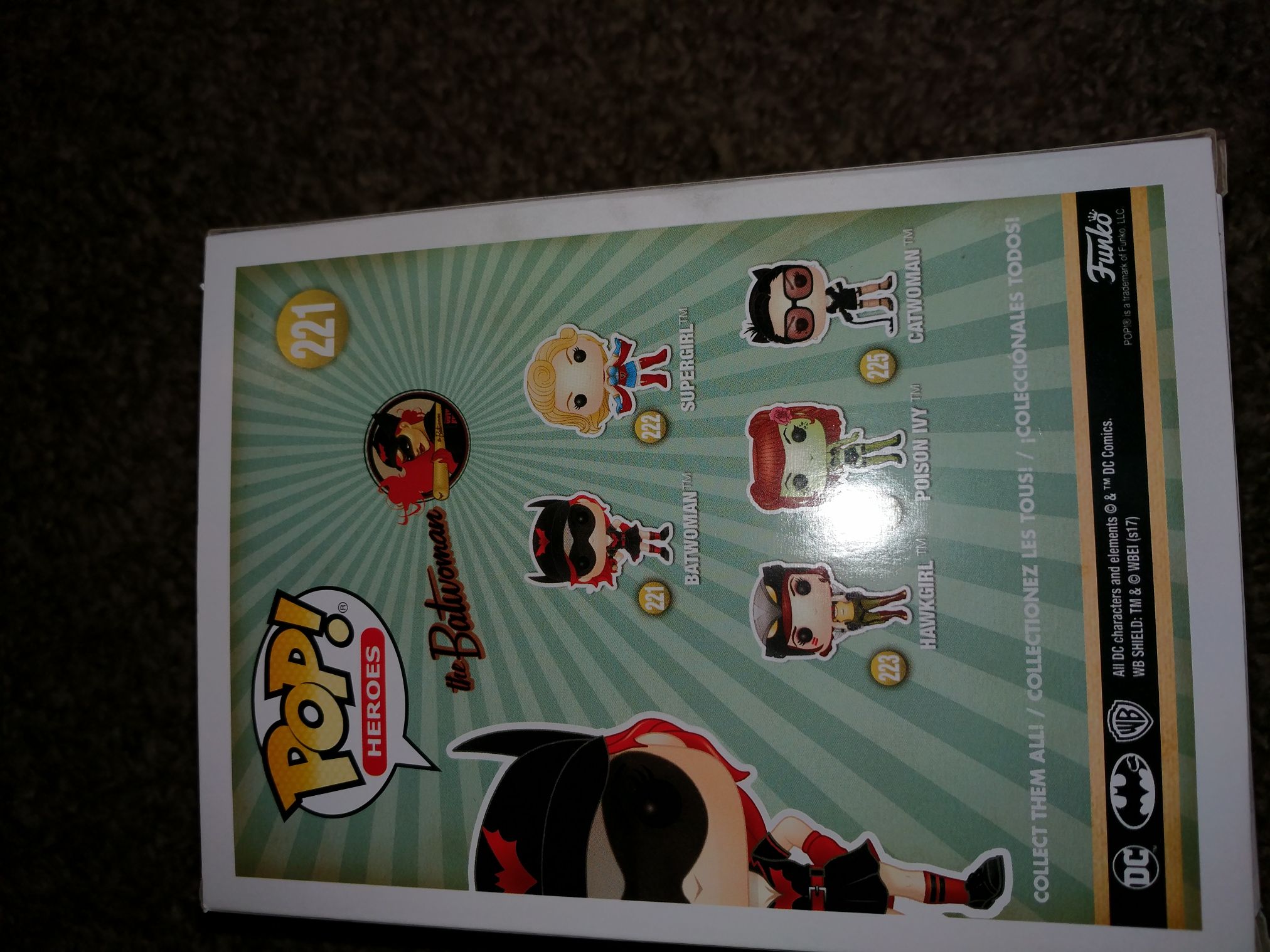 Dc Batwoman Bombshells - DC Universe vinyl figure collectible [Barcode 889698228909] - Main Image 2