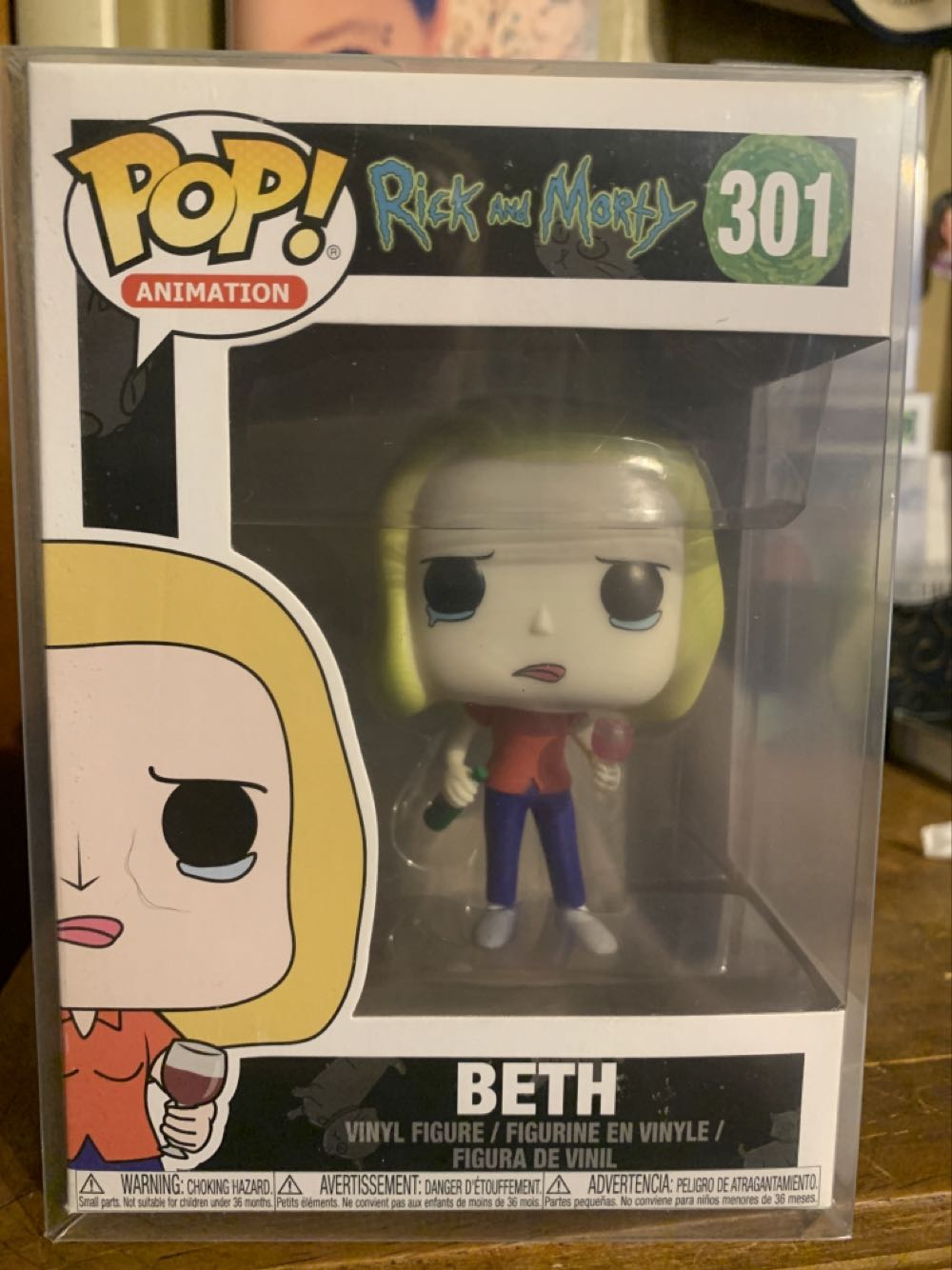 Beth - Rick & Morty vinyl figure collectible [Barcode 889698229616] - Main Image 3
