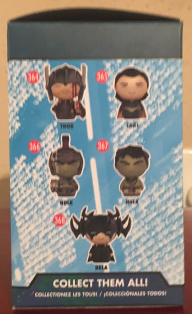 Hulk - Marvel Universe vinyl figure collectible [Barcode 889698137799] - Main Image 2