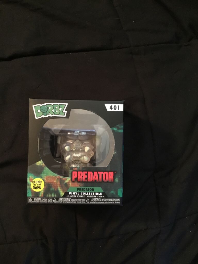 Predator (GITD) - Predator vinyl figure collectible [Barcode 889698217101] - Main Image 2
