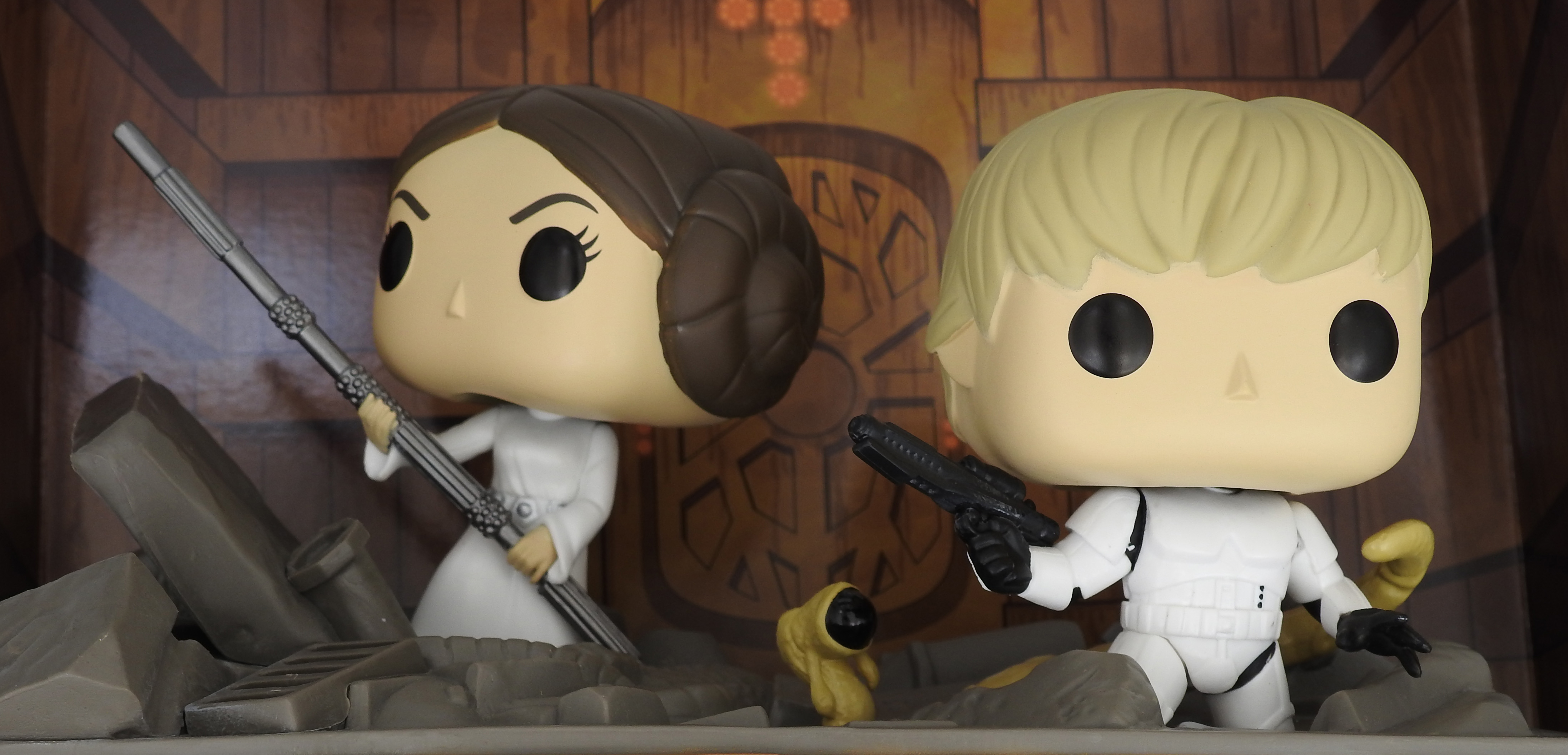 Trash Compactor Escape - Star Wars vinyl figure collectible - Main Image 2