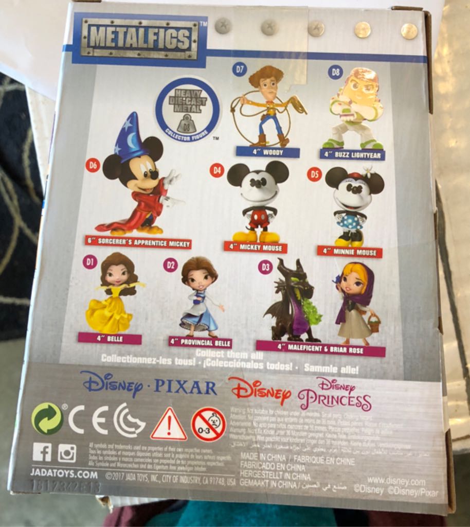 Buzz Lightyear - Disney (metalfigs) By Jada - Disney vinyl figure collectible [Barcode 801310983478] - Main Image 2