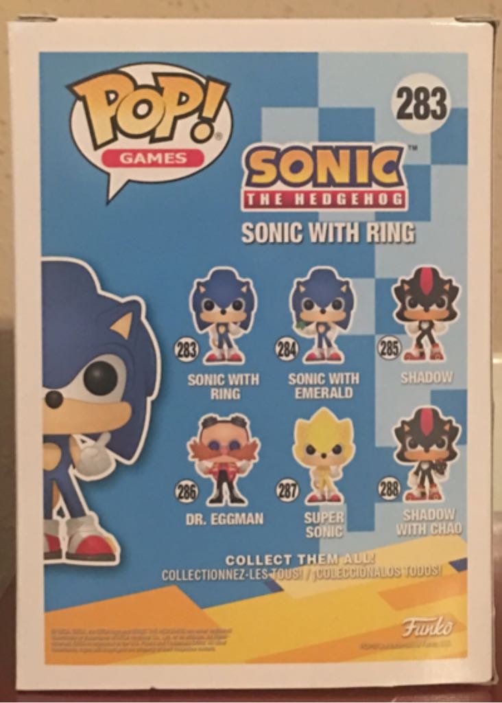 Sonic with Ring - Sonic the Hedgehog vinyl figure collectible [Barcode 889698265720] - Main Image 2