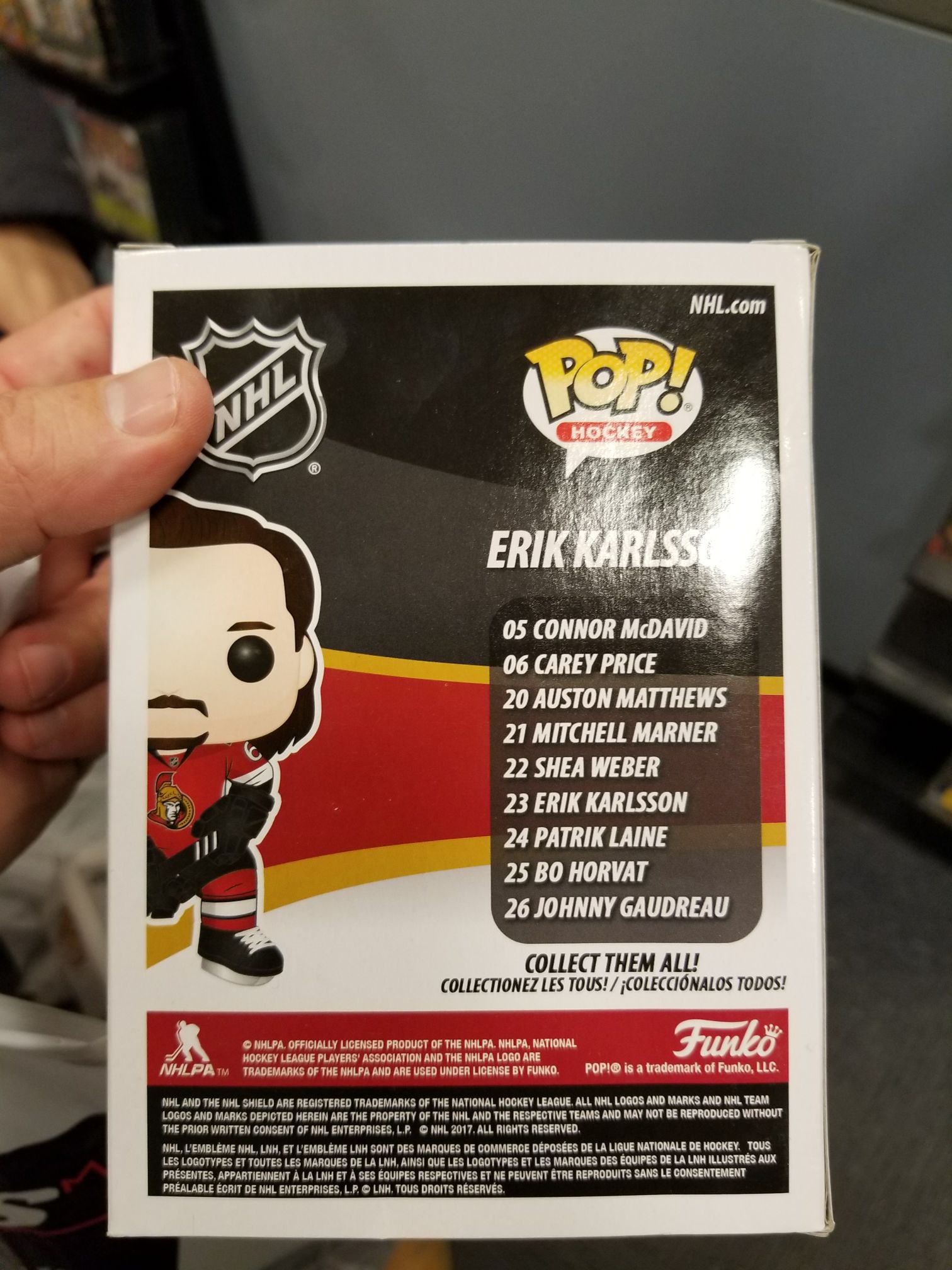NHL 23 Erik Karlsson  vinyl figure collectible [Barcode 889698212724] - Main Image 2