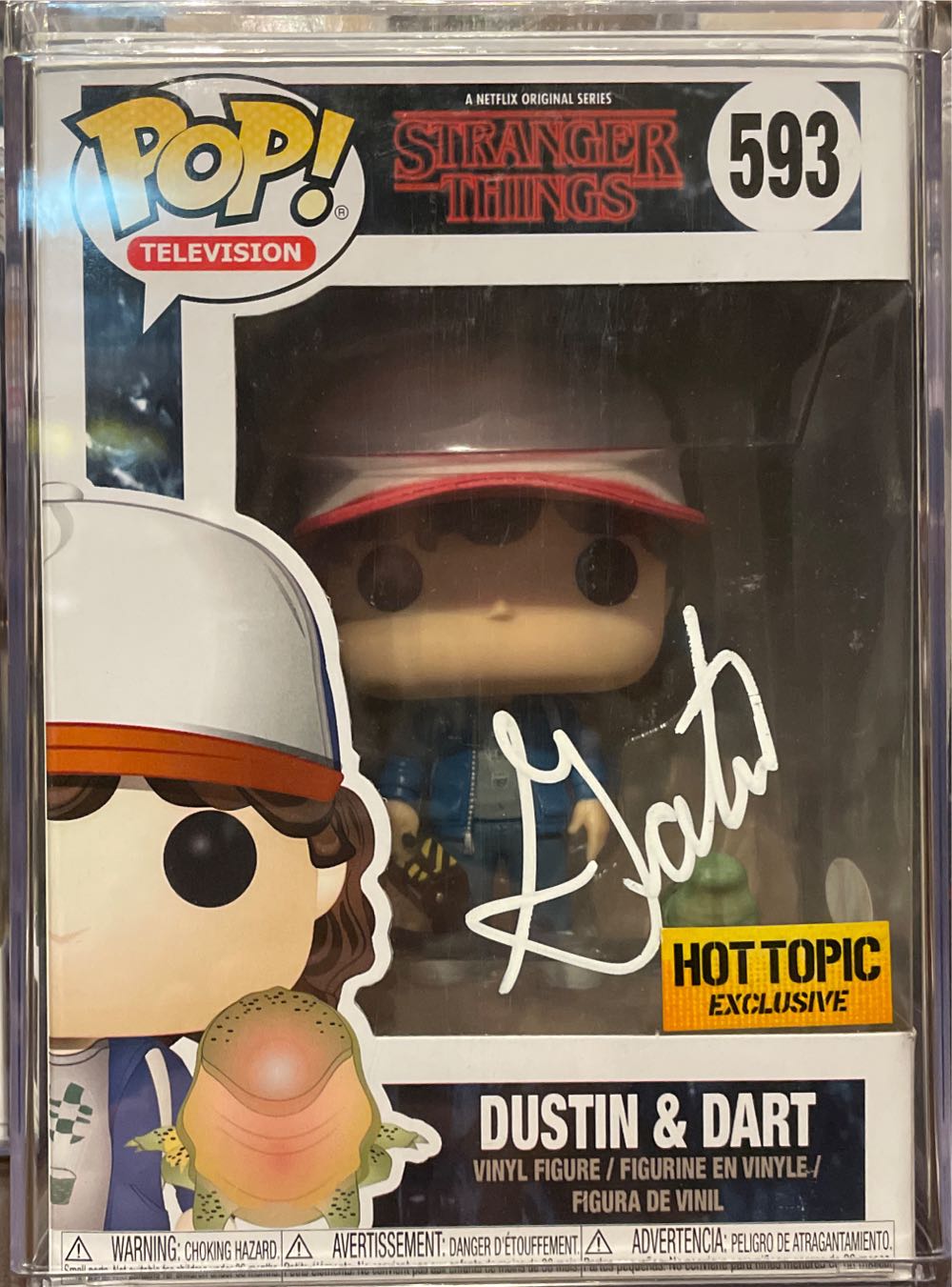 Dustin & Dart - Stranger Things vinyl figure collectible [Barcode 889698243636] - Main Image 3