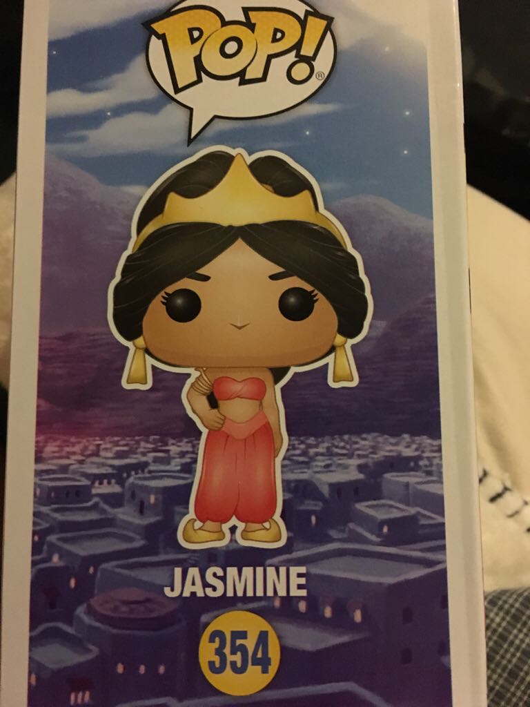 Jasmine (red Outfit) Pop! 354 - Disney vinyl figure collectible [Barcode 889698230452] - Main Image 2