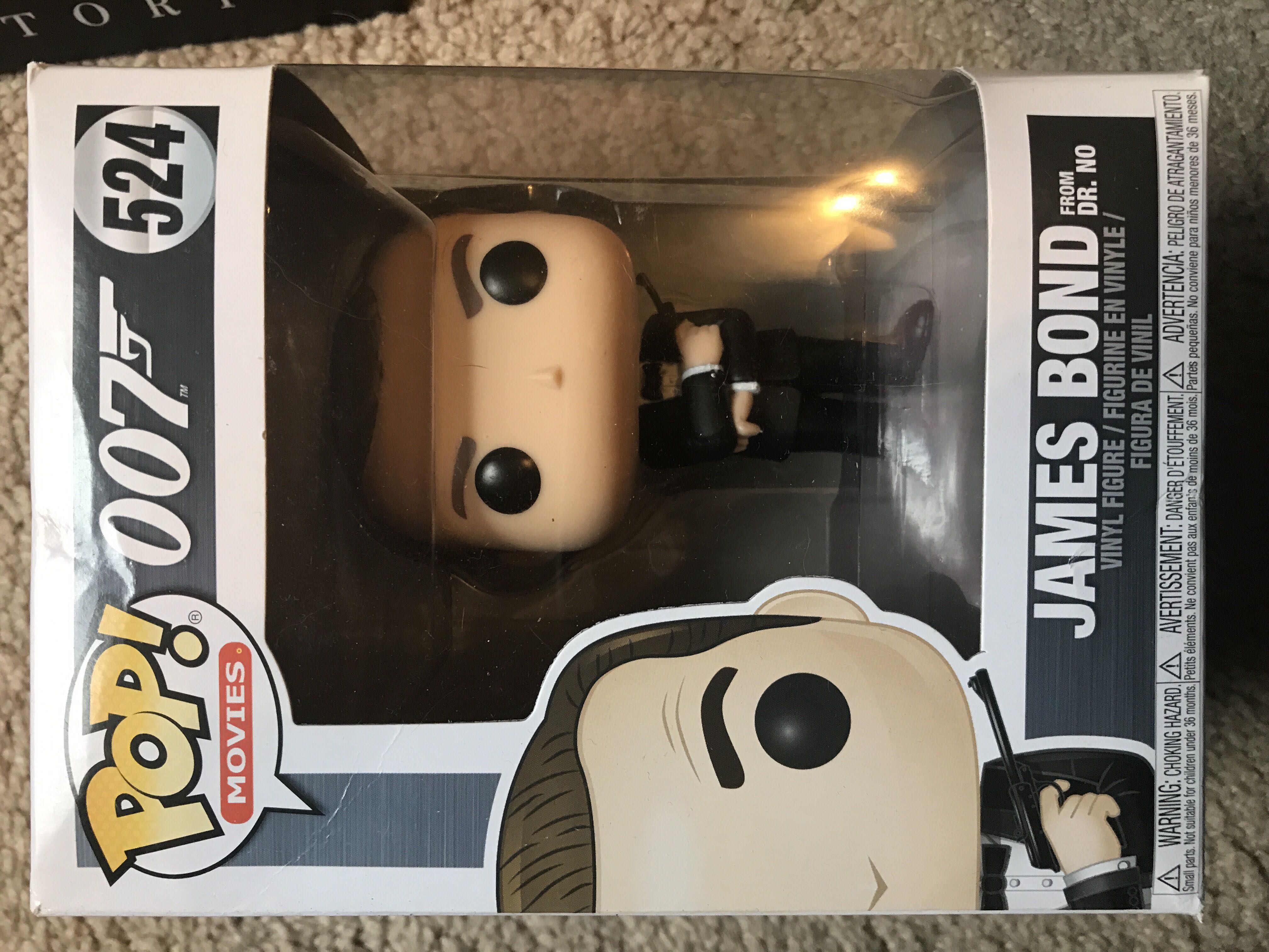 James Bond (Dr. No) - 007 vinyl figure collectible [Barcode 889698247047] - Main Image 3