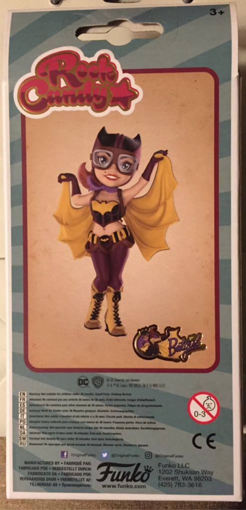 Batgirl (Bombshells) - DC Universe vinyl figure collectible [Barcode 889698237802] - Main Image 2